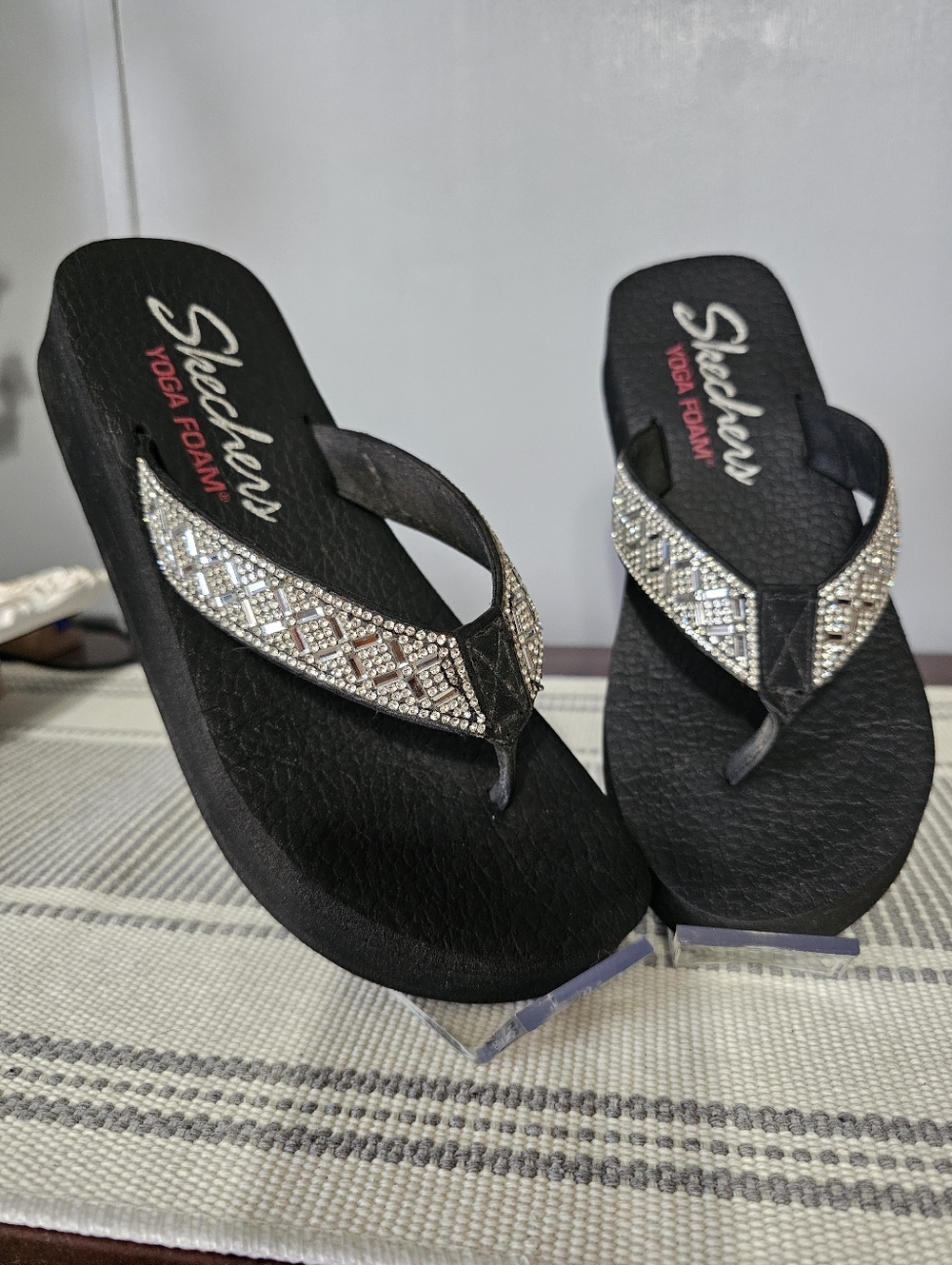 Skechers Black Yoga Foam Flip Flop Sandals with Crystal Straps